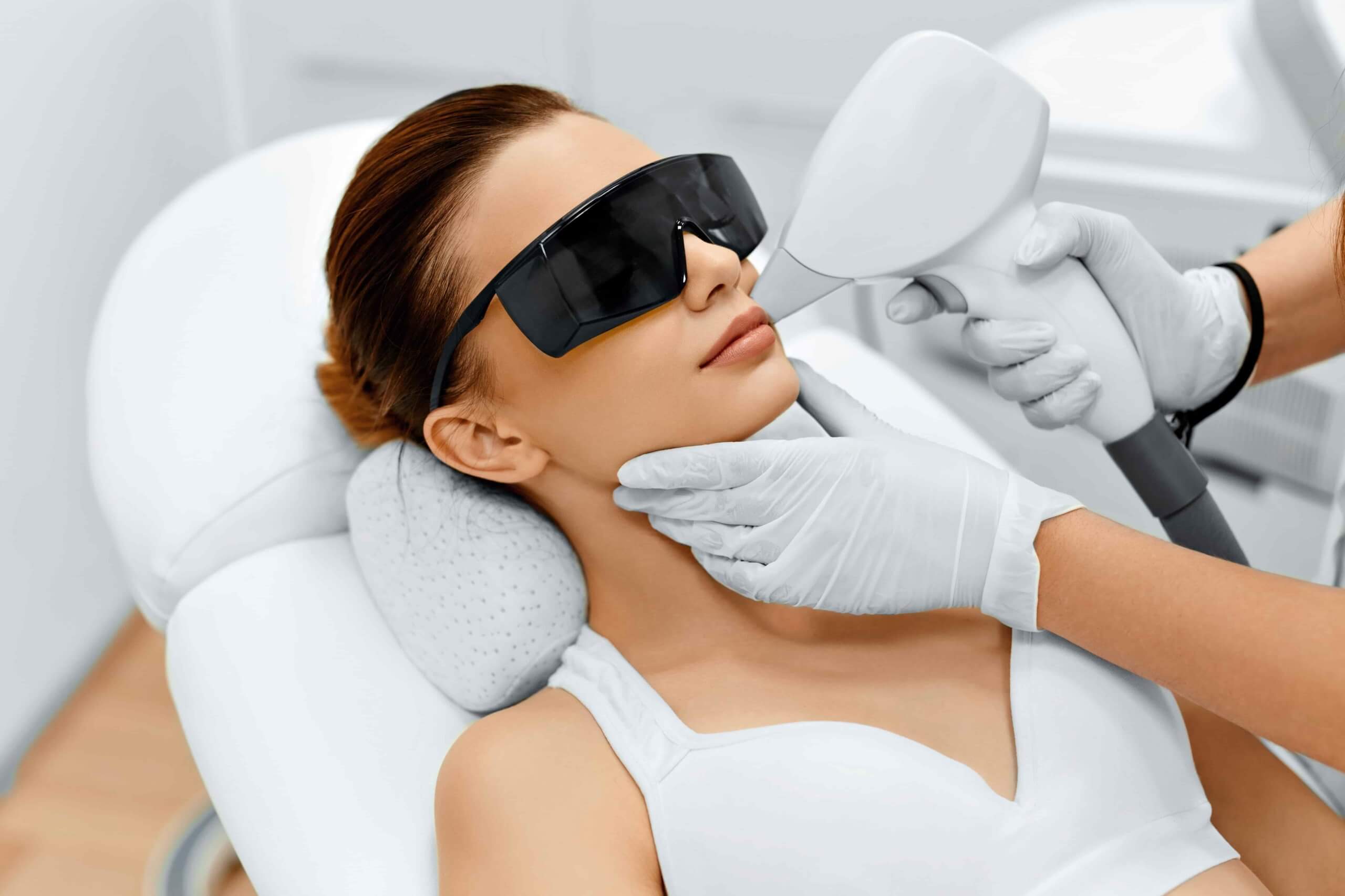 How laser hair removal works and its effectiveness for different skin and hair types
